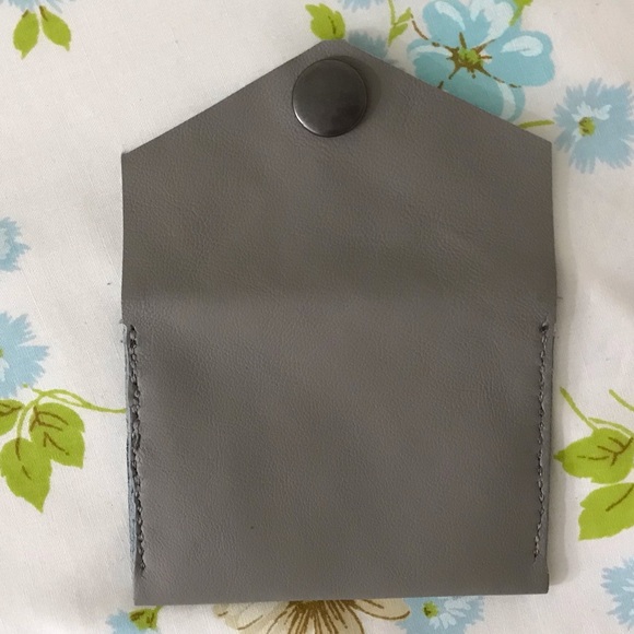 Handmade Genuine Leather Wallet - Picture 4 of 5